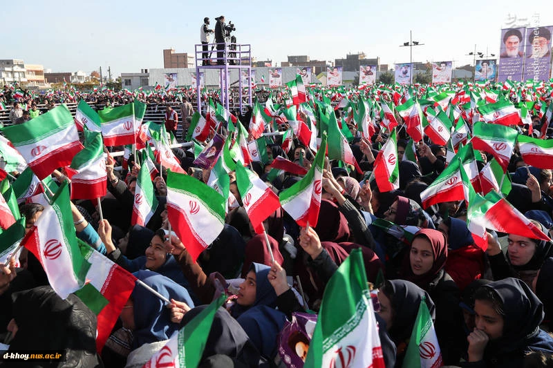 استقبال گسترده دانشجویان – اساتید و کارکنان آموزشکده فنی و حرفه ای دختران خوی از سفر ریاست جمهوری به شهرستان خوی 2