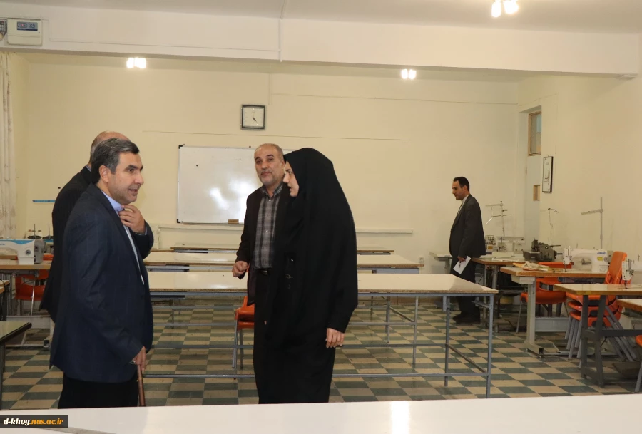 بازدید نماینده مردم شهرستانهای خوی و چایپاره در مجلس شورای اسلامی و ریاست دانشگاه فنی و حرفه ای استان آذربایجان غربی از آموزشکده فنی و حرفه ای دختران خوی  2