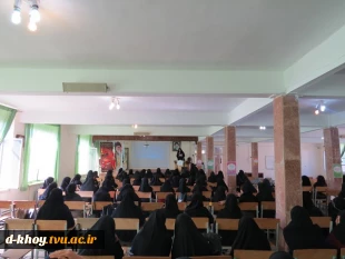 برگزاری مراسم آیین نو دانشجویان برای ورودیهای 98 4