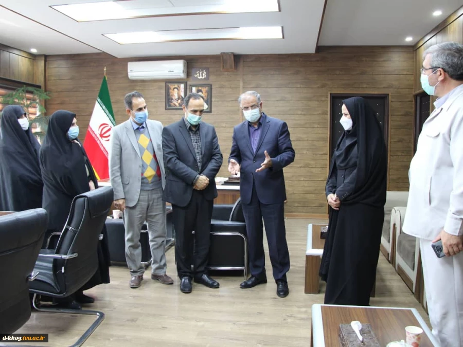 بازدید ریاست محترم دانشگاه فنی و حرفه ای استان آذربایجان غربی جناب آقای دکتر یوسفی از آموزشکده فنی و حرفه ای دختران خوی 2
