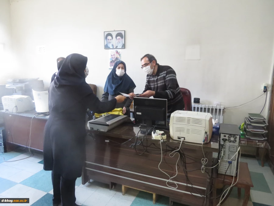 تجلیل از همکاران آقا به مناسبت فرا رسیدن ولادت حضرت علی (ع) و روز مرد در آموزشکده فنی و حرفه ای دختران خوی 3