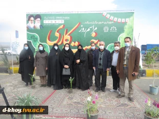 شرکت همکاران در مراسم روز درختکاری و کاشت نهال به نیت شهدای گرانقدر خوی در ارتفاعات امیربیگ 5