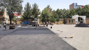 ادامه عملیات بهسازی محوطه آموزشکده دختران خوی 2