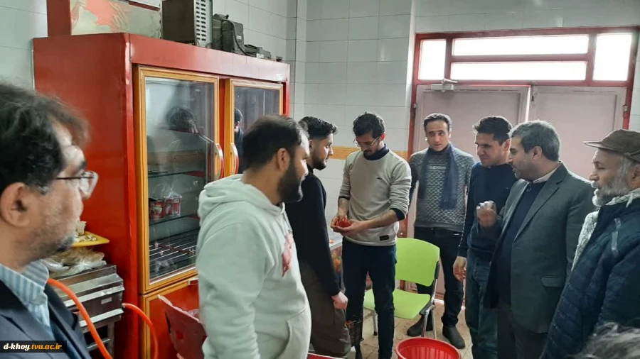 دیدار از خسارت وارده زلزله های اخیر شهرستان خوی توسط رئیس نظارت و ارزیابی دانشگاه فنی .و حرفه ای کشور 3