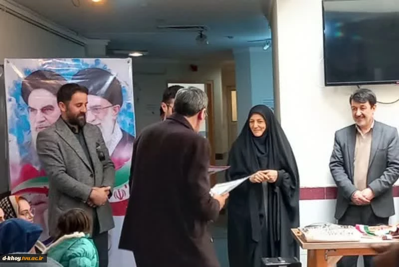 ویژه برنامه جشن انقلاب با محوریت جهاد تبیین 6