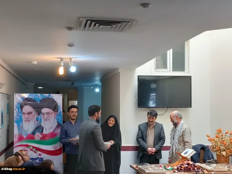 ویژه برنامه جشن انقلاب با محوریت جهاد تبیین 11