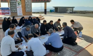 برگزاری مراسم پرفیض زیارت عاشورا در جوار شهدای گمنام شهرستان خوی 6