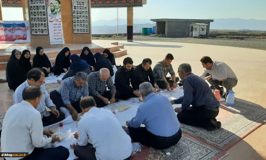 برگزاری مراسم پرفیض زیارت عاشورا در جوار شهدای گمنام شهرستان خوی 6