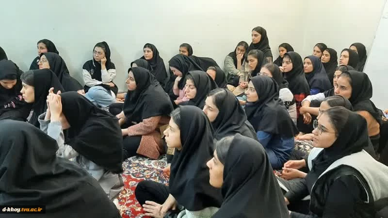 بازدید ریاست آموزشکده از سلف سرویس و خوابگاه‌ دانشجویی 3