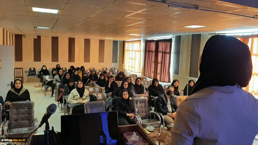 برگزاری کارگاه سلامت روانی در آموزشکده فنی و حرفه‌ای دختران خوی 3