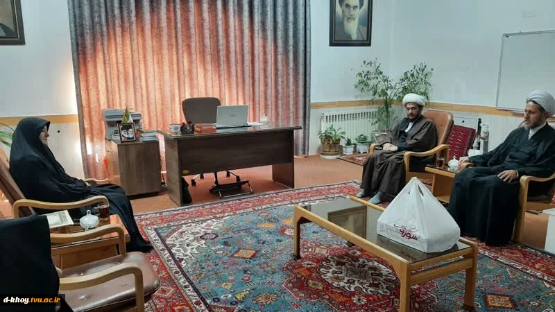دیدار با رؤسای حوزه های علمیه نمازی و امام خمینی(ره) شهرستان خوی 4